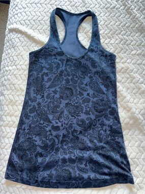 Lululemon Cool Racerback Paisley Inkwell Size 4